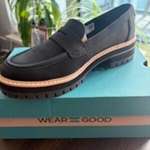 TOMS, Ladies Black  Cara Loafers size 7.5